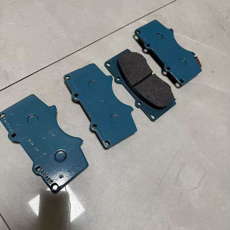 ผ้าเบรคหน้าระบบยานยนต์ 04465-0K360 สําหรับ Hilux