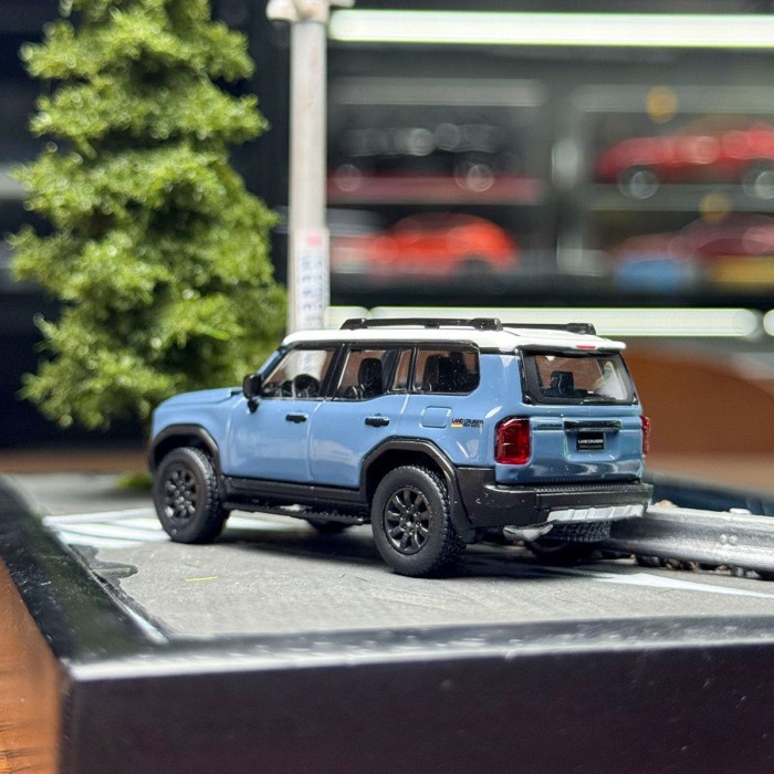 TH 1: 64 Toyota Rand Cool Luze 250 โมเดลรถโลหะผสมพร้อมสต็อก
