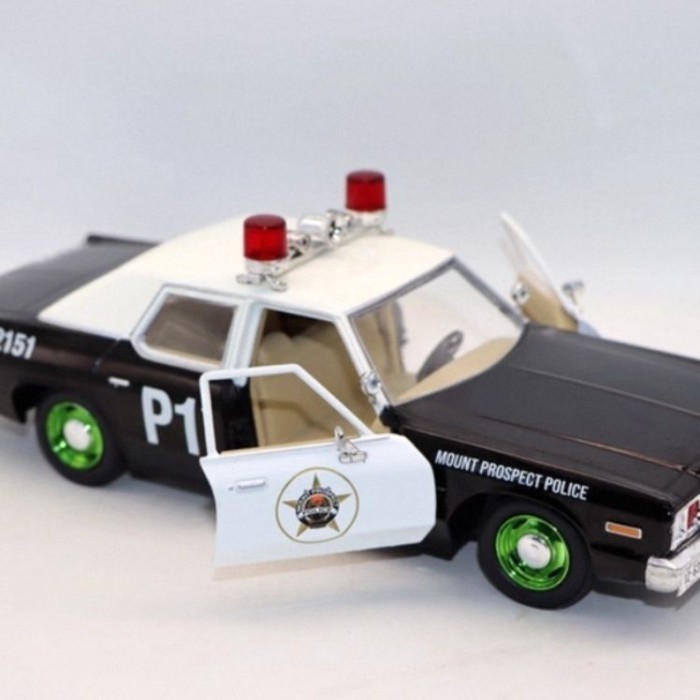 คลังสินค้าพร้อม 1/24 1974 Dodge Monaco Dodge Monaco โมเดลรถตํารวจตกแต่ง