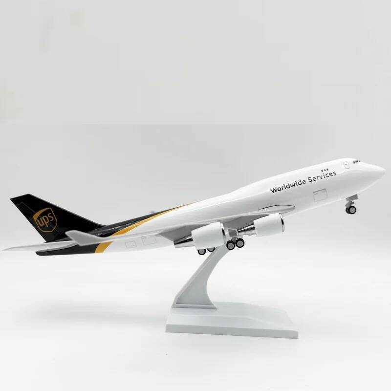 C B747 UPS Freighter Airways 747 Toy 30Cm Scale Aircraft Model Airplane With Base Plane For Collect