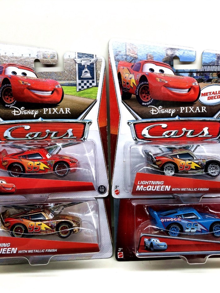 พร้อมสต็อก Mattel Cars Racing Lightning McQueen ของเล่นเด็ก Die Tooth รถโลหะผสมรถยนต์ Golden McQueen