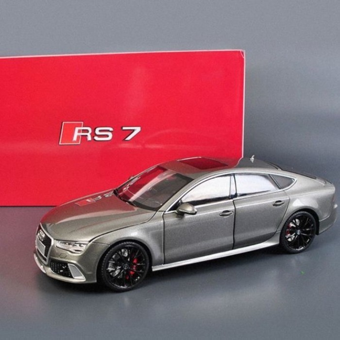 Kengfai Qihui 1: 18 2016 AUDI AUDI RS7 Sportback Alloy Full Driving Model