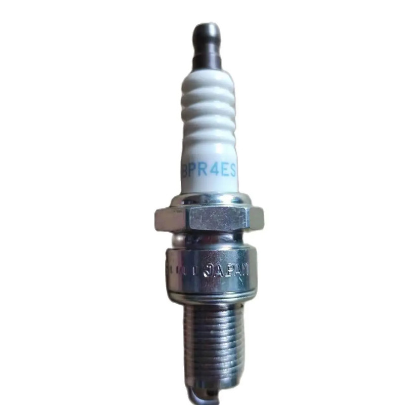 BPR4ES SPARK PLUG FITS EF2600 EF6600 EF7000 MZ175 MZ360 MZ300 MZ250 MX300 MX250 GENERATOR PARTS