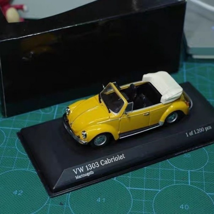 Mini Cut MINICHAMPS 1/43 Volkswagen VW 1303 Convertible 1972 สีเหลือง