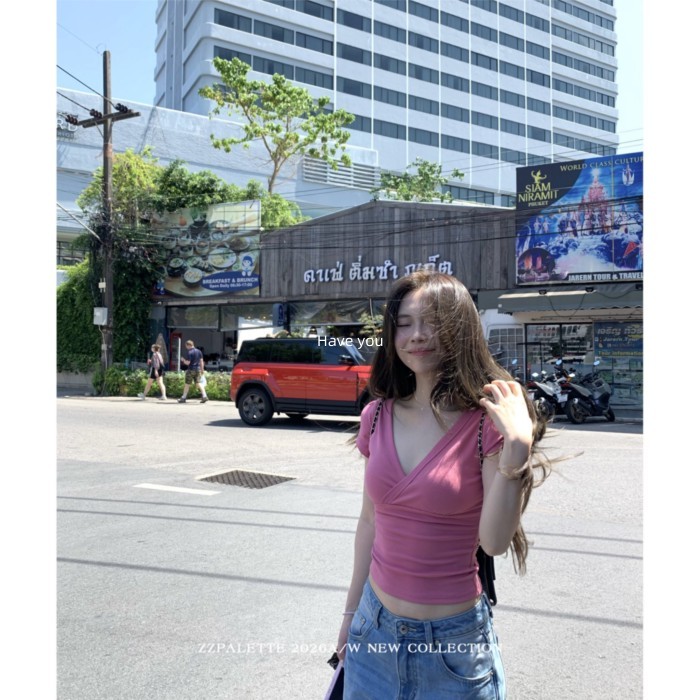 Have you Stretch Short Slim-fit Shoulder Slimmer Look เสื้อยืดแขนสั้นคอวี