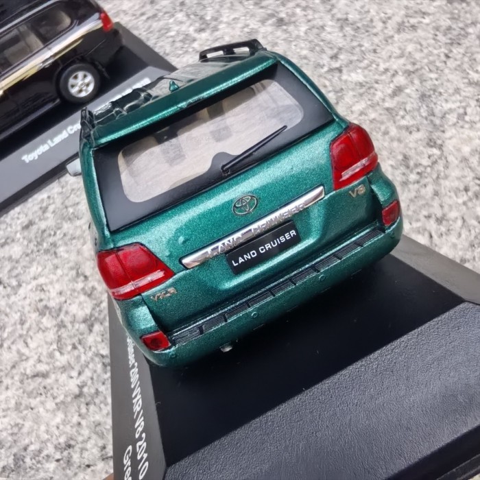 Jingshang 1/43 Toyota Rand Cool Luze 200 VXR V2 2010 โมเดลรถจี๊ปโลหะผสม