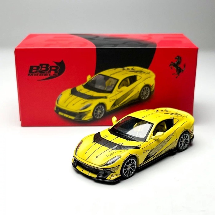 คลังสินค้าพร้อม 1: 64 bbr Ferrari Ferrari 812C โมเดลรถโลหะผสมสีเหลืองร่างสีเหลือง