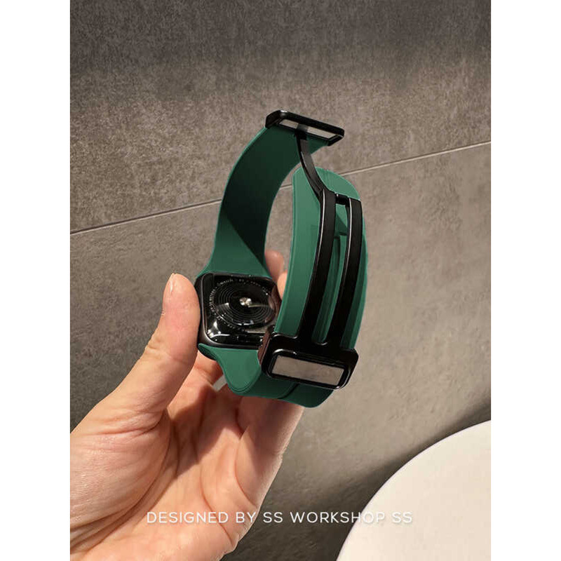C Autumn Winter New Sty Silicone Magnetic Absorption Iwatch Watch Band For App Watch Men Sports Wom