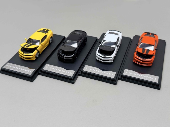 Glory Model 1: 64 Chevrolet Camaro โมเดลรถโลหะผสมสีดําสีขาวสีส้มสีเหลือง