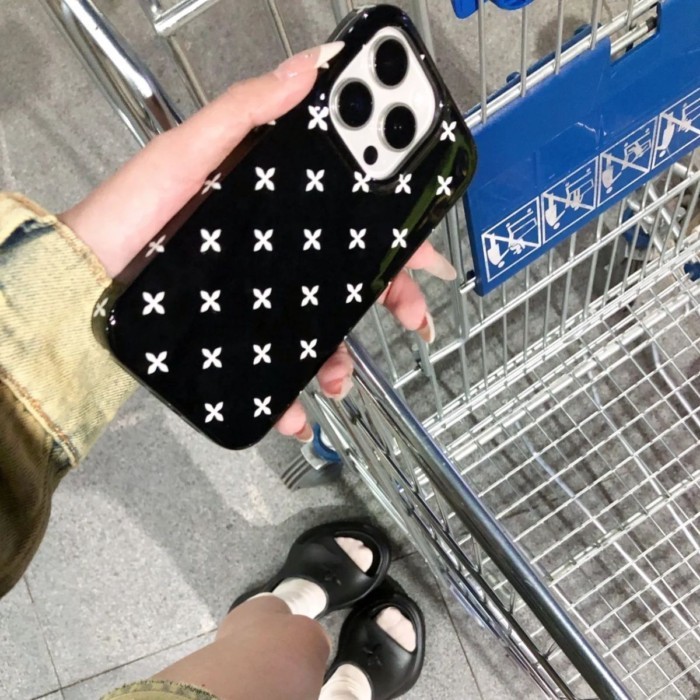 เต็มหน้าจอเหมาะสําหรับ 15PROMAX เคสโทรศัพท์สีดําสไตล์ใหม่ IPone16/13/12 Niche 11/xr Jelly 7/8p