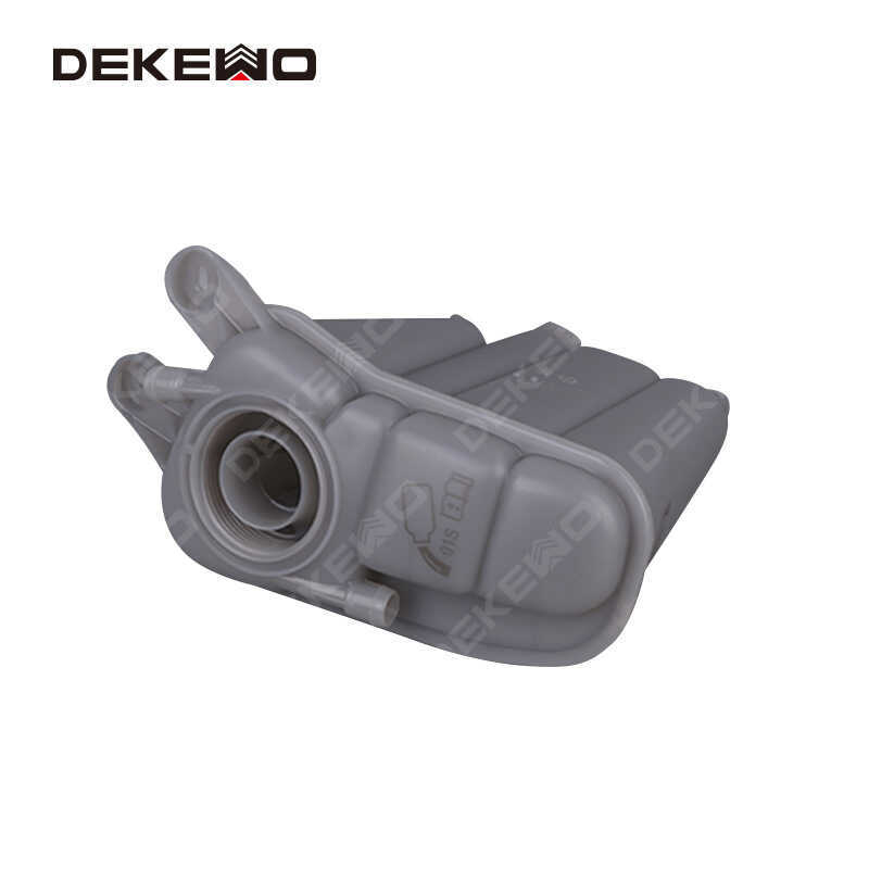 เหมาะสําหรับ Audi A4B8 Q51.8/2.0T ถังน้ํา Coolant ขวดน้ําเสริม 8K0121403เอซี