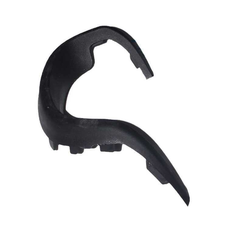 วัสดุชนะด้านหลังกันชนท่อไอเสีย Trim R 8S7117E808AA/L 8S7117E809AA