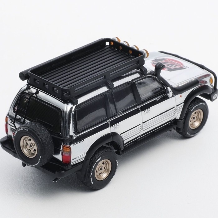 GCD 1: 64 Toyota Toyota Land Cruiser LC80 Land Cruiser รุ่นดัดแปลงจําลองรถรุ่น