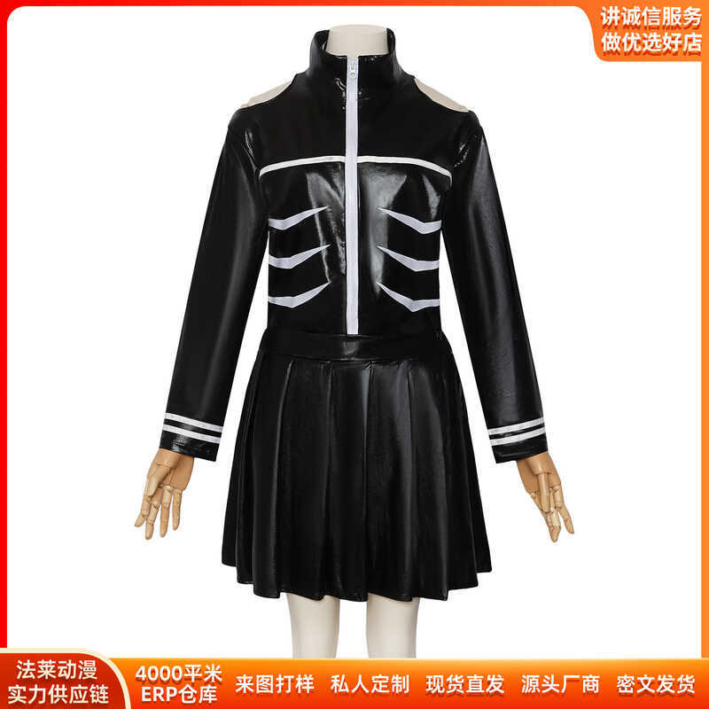 เครื่องแต่งกายKirishima RizeจากTokyo Ghoul สำหรับฮาโลวีนและการแสดงบนเวที