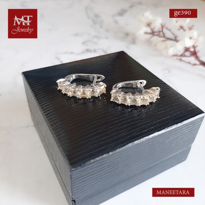 MT ต่างหูพลอยแท้ ซิทริน ตัวเรือนเงินแท้ Gemstone Citrine Huggie Earrings (ge390) มณีธารา MT Jewelry
