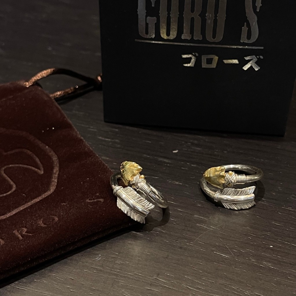 แหวนเงินสเตอร์ลิง S925 ออกแบบหัวปีกทอง ลายลูกศรคู่ พร้อมความหรูหราจาก Takahashi Goro