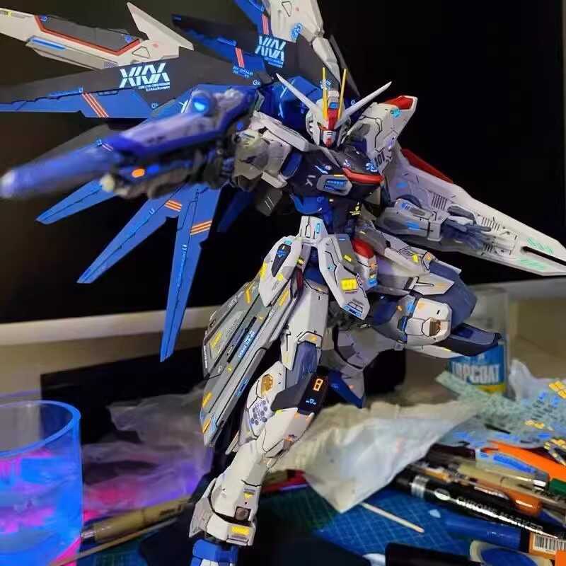 HG โมเดลกันดั้ม Red Astray New Generation Strike Freedom Mobile Suit M Unicorn Daban ของเล่นประ