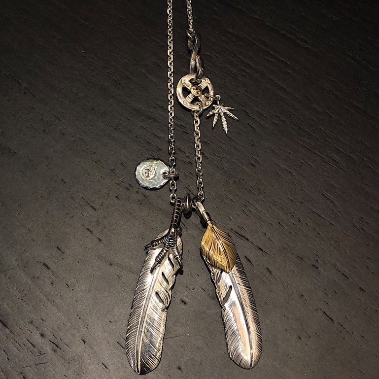GORO'S s925 Sterling Silver Seiko Handmade Maple Leaf Gold Cake Feather Necklace Pendant