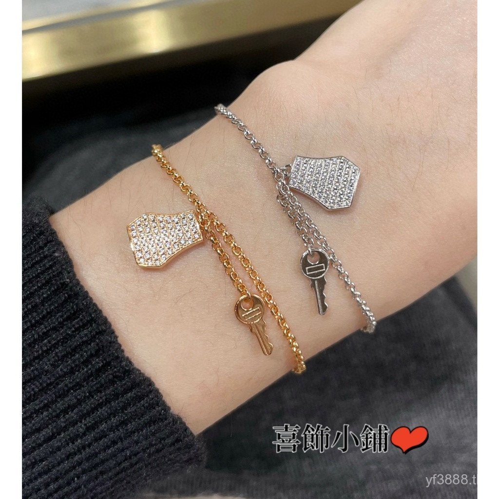 สร้อยข้อมือเพชรคาร์บอนสูง สไตล์ใหม่ modèle CVN4