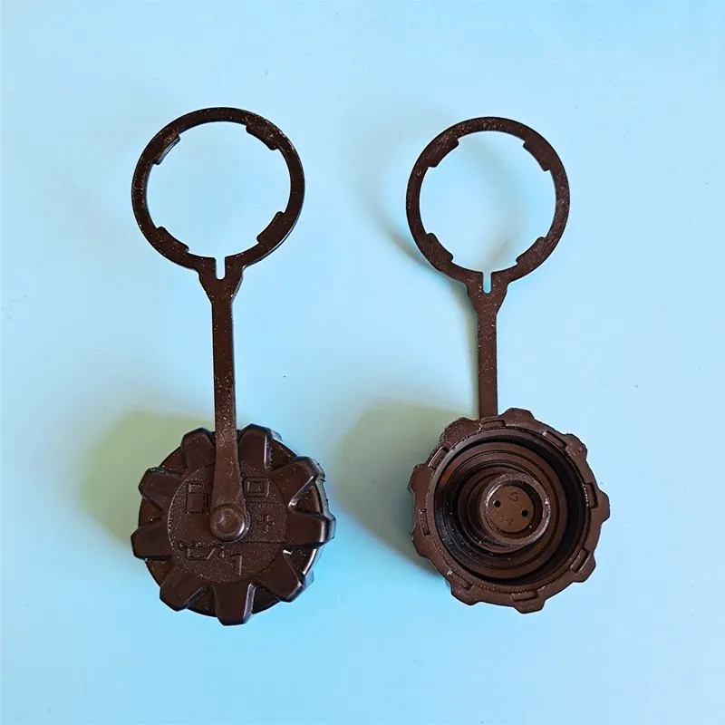1pc / 2pcs Fuel Tank Cap For KAWASAKI TJ27E TJ35E TJ45E TJ53E Engine Garden Tools Spare Parts