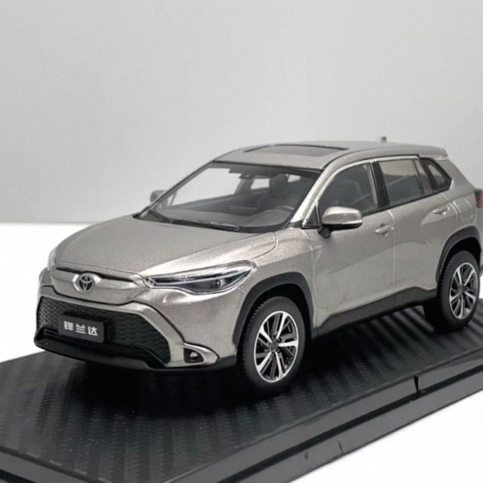 Guangauto Toyota 1/30 Front Lander Front Lander Alloy Premium Car Model Door Windows