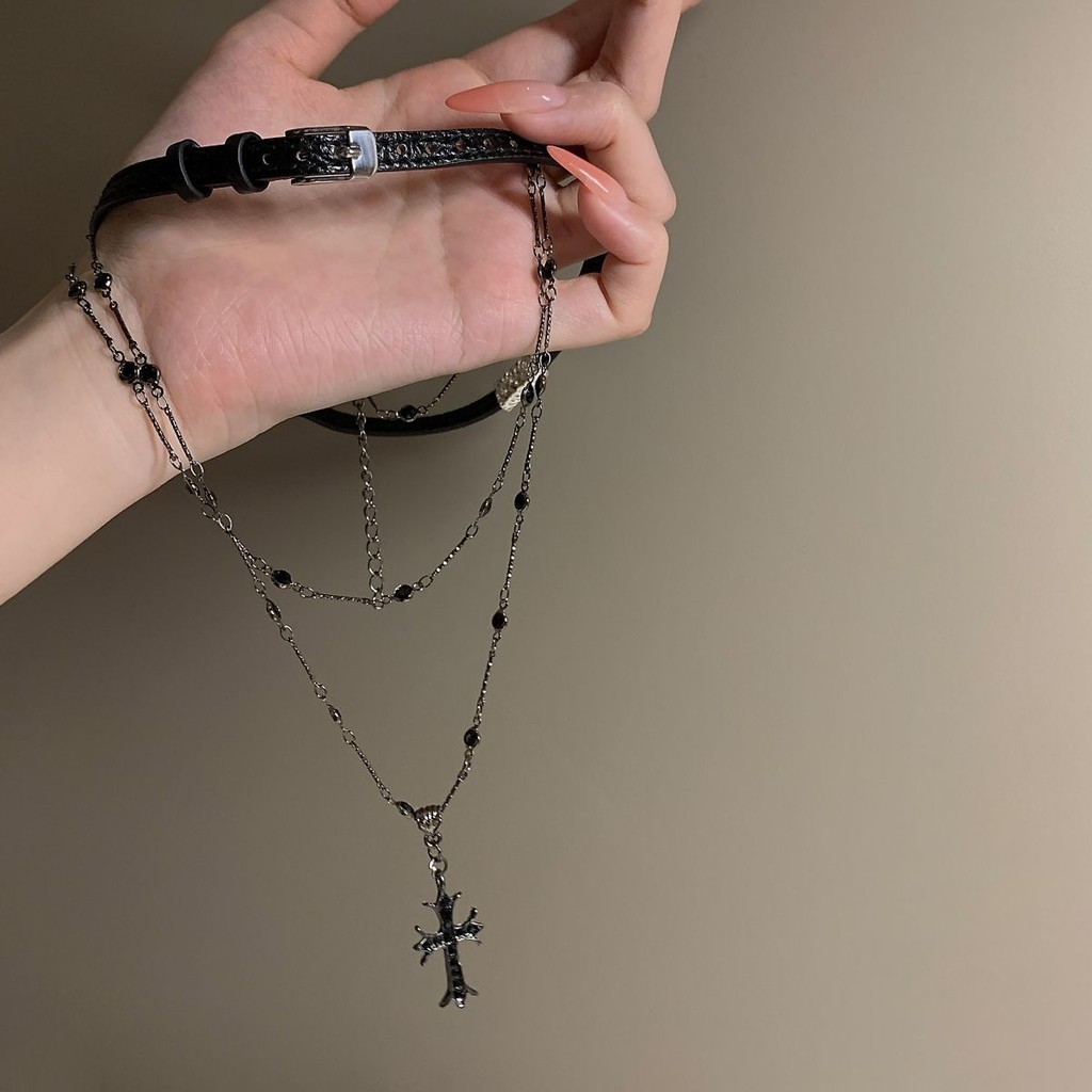 Black cross choker ผู้หญิงยาวซ้อน y2k สร้อยคออุปกรณ์เสริมผู้หญิง high-end clavicle chain หวานและ co