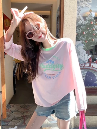 เสื้อยืด Dopamine สีชมพูสไตล์เกาหลีผู้หญิงแขนยาวฤดูร้อนสไตล์ใหม่เสื้อกันแดดหลวมบาง