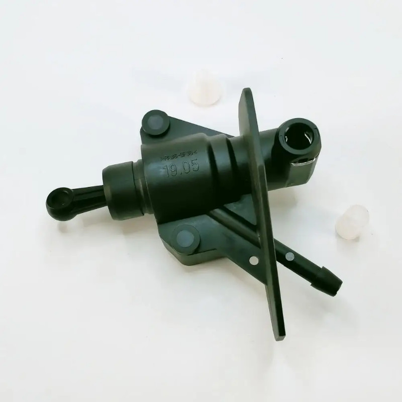 XS617A543AB for ford fiesta MK5 2003-2008 Clutch master cylinder XS61-7A543-AB