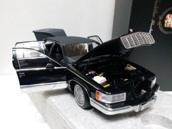 1 18 Original Cadillac Wood Cadillac Fleetwood Alloy Full Open Car Model Gift
