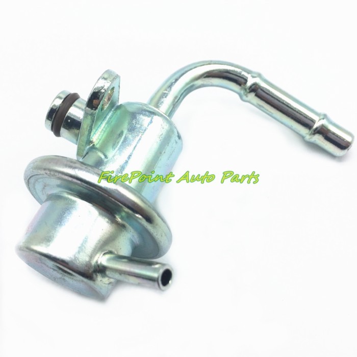 NEW Fuel Pressure Regulator 22670-73C00 22670-73C0A for Nissan Almera (N15) 100NX Primera Sunny 199