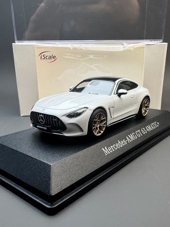 IScale 1/43 Mercedes Bezn AMG GT63 โมเดลรถอัลลอย