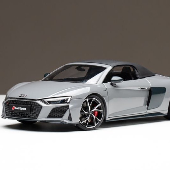 KENGFAI Qihui 1: 18 New Audi Audi R8 V10 Hard Top Convertible Alloy Full Open Car Model