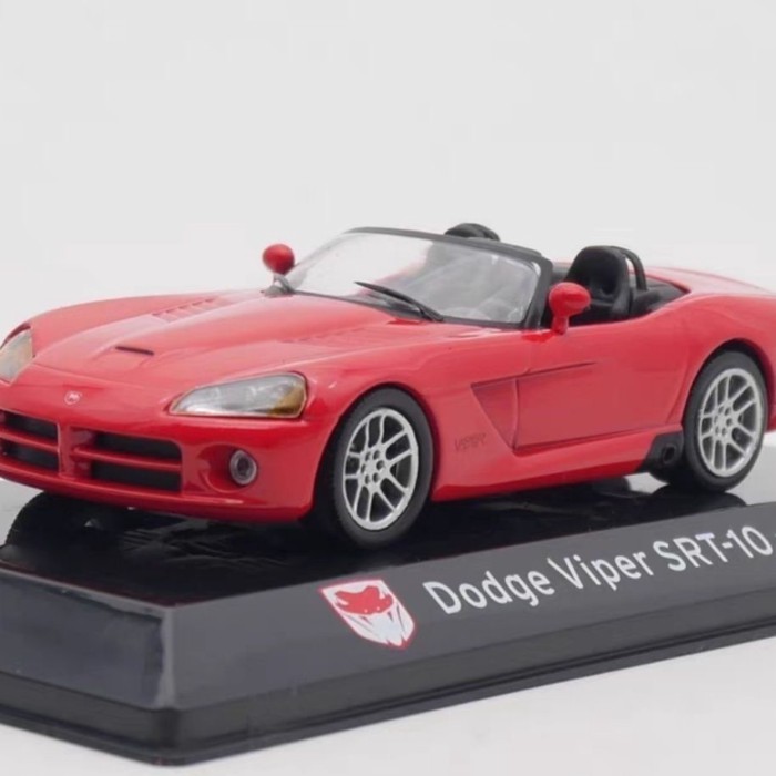 Ixo 1/43 Dodge Viper SRT-10 2003 Dodge Viper Convertible Sports Car Alloy Car Model