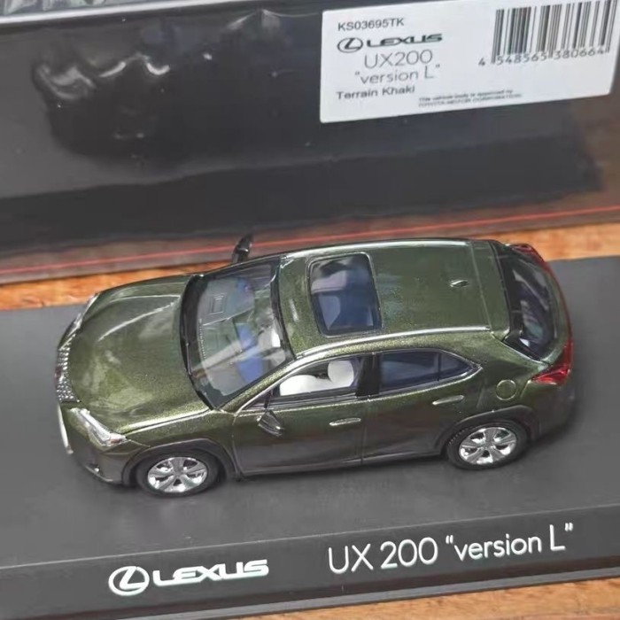 Jingshang 1/43 Lexus Lexus UX200 Verison L Metal สีเขียวเข้ม