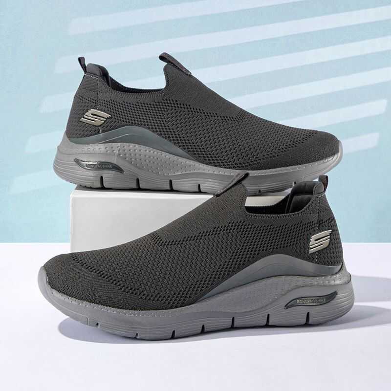 7 Ske_ สเก็ตเชอร์ส รองเท้า ผู้ชาย Go Walk Arch Fit Performance Sh