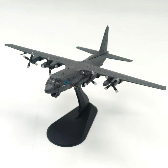 1: 200 วันร้อน Wltk US Air Force AC-130 Air Gunship Attack Aircraft จําลองเครื่องบินโลหะผสมรุ่น Out 