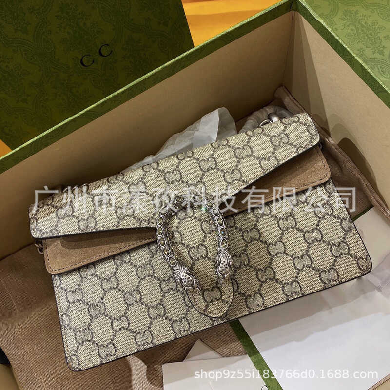กระเป๋าสะพายข้าง Gucci Dionysus ดีไซน์ลายหัวเสือ กะทัดรัฐสำหรับใช้งานประจำวัน