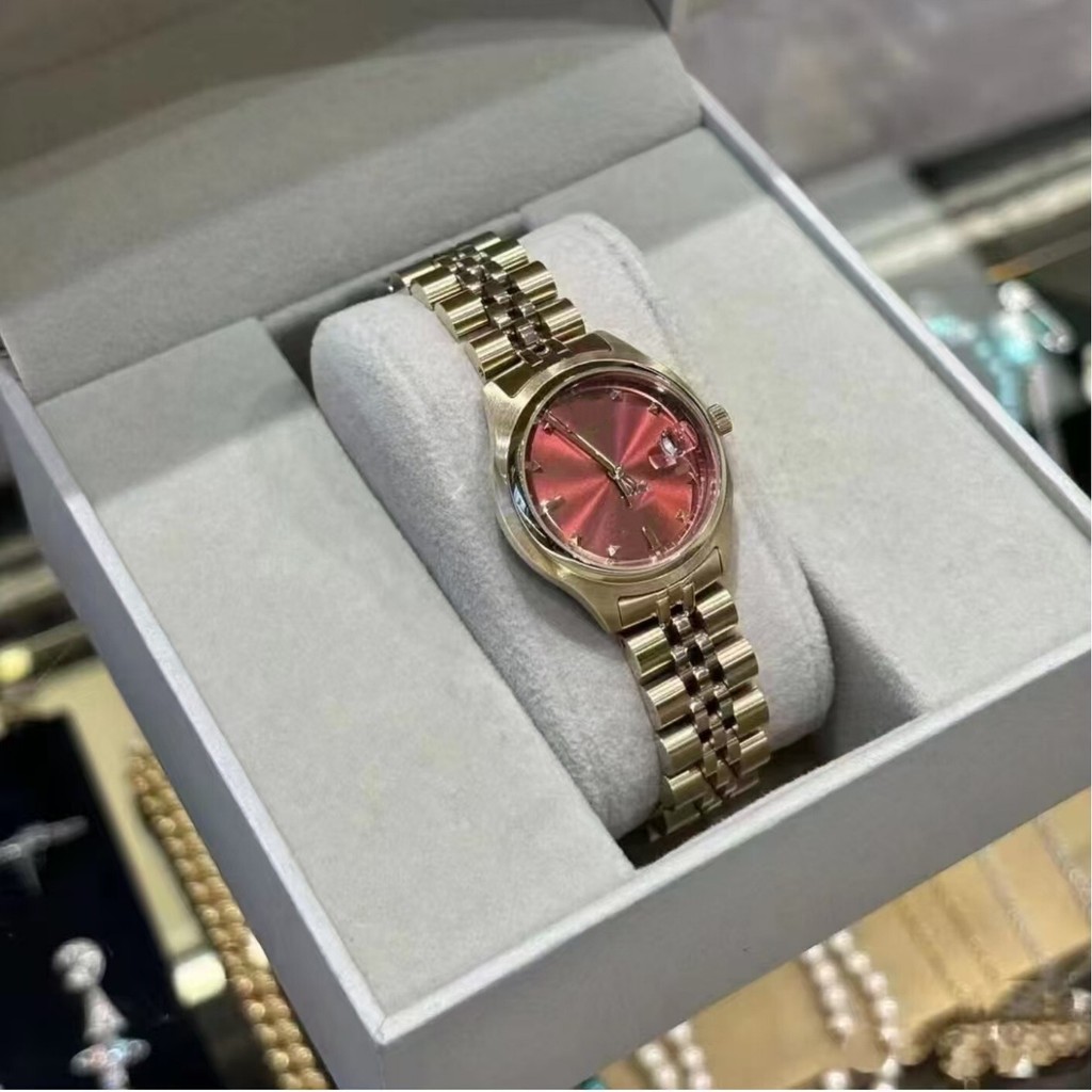 2026 แฟชั่นกีฬา One Piece Queen West นาฬิกาแฟชั่นนาฬิกาพรีเมี่ยมหญิง Earl สีเทาชาดําหญิงนาฬิกาควอตซ์