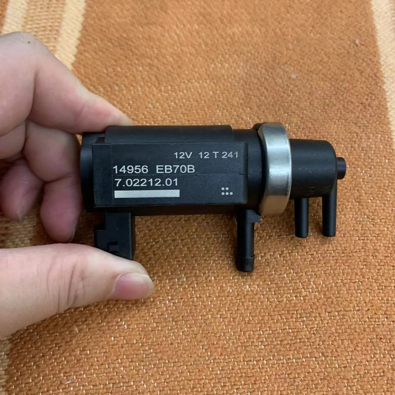 14956EB70B Turbo Boost Solenoid For Nissan Navara D40 Pathfinder R51 2.5 14956-EB70B 14956EB70A 149