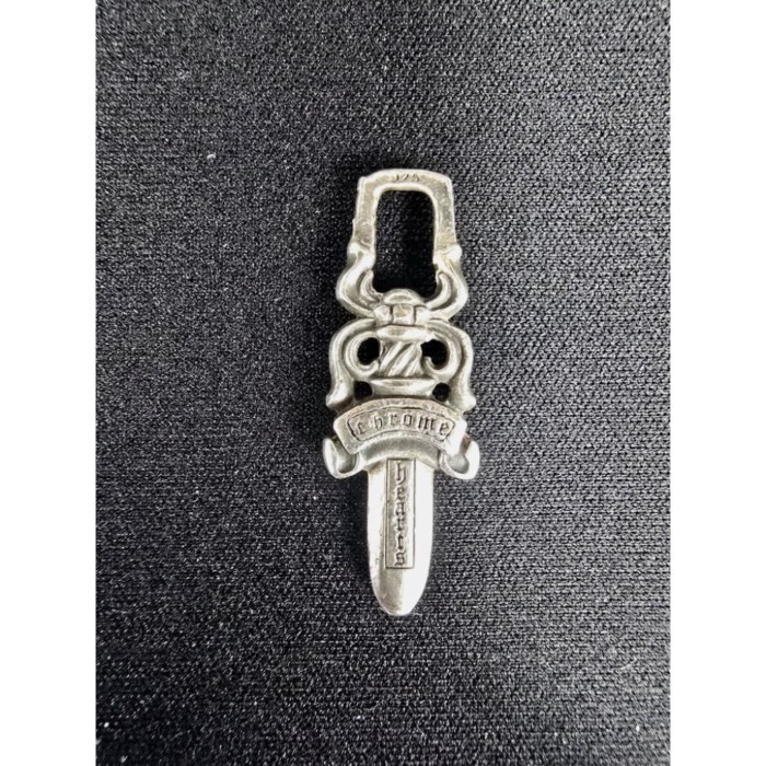 Chrome Hearts Dagger Pendant ของแท้