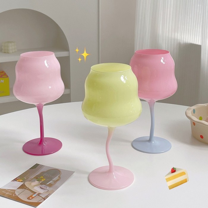 Macaron Candy Contrast Color Goblet แก้วไวน์ยุโรปครีม Twist Cup Girly Heart Goblet