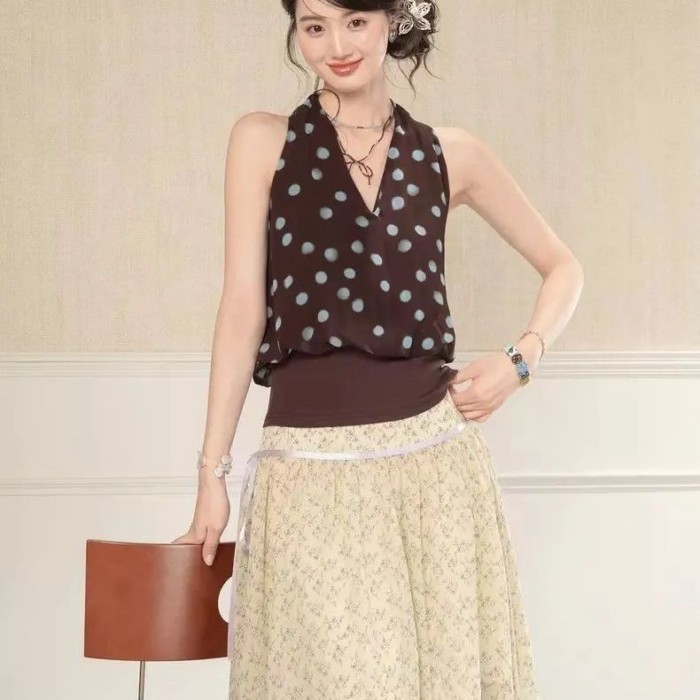 2026 ฤดูร้อนสไตล์ใหม่อารมณ์แฟชั่นสาวร้อนสไตล์ Contrast สี Polka Dot V คอ Halter เสื้อกั๊กผู้หญิงเกาหลีสไตล์ Slim-fit Slimmer ดูแขนกุด Strapless Top