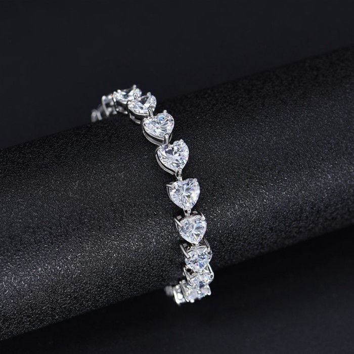 All Diamond Luxury Ins แฟชั่นหัวใจตัด 7*7 มม.สร้อยข้อมือเทนนิส 0.5CT 100% S925 เงินจริง Moissanite