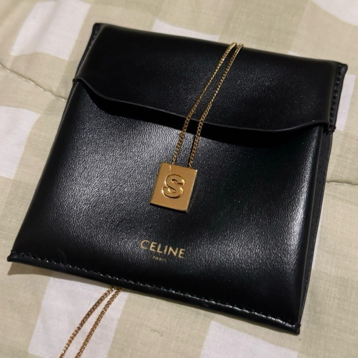 สร้อย Celine Necklace Alphabet S
