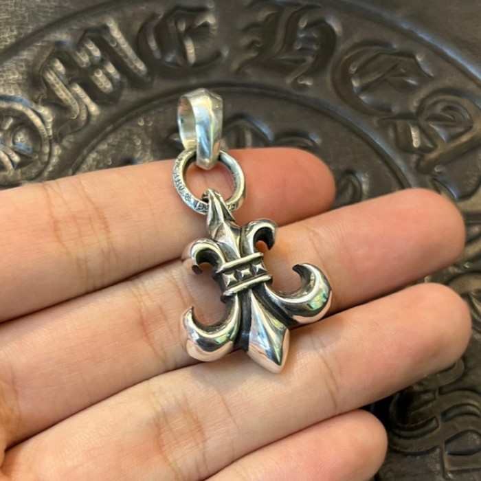 จัดส่งฟรี Chrome 925 Hearts s925 Sterling Silver Seiko Classic Scout Flower Pendant