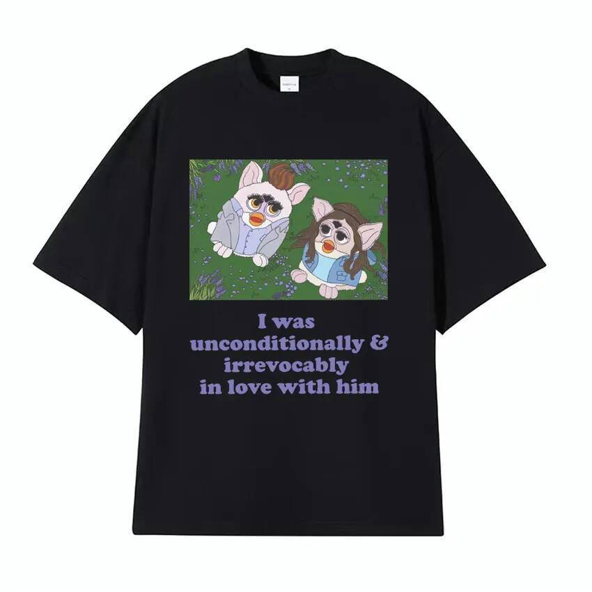 Twilight Furby T เสื้อ Bella Swan & Edward Cullen ใน Meadow I Was Unconditionally และระคายเคืองในควา
