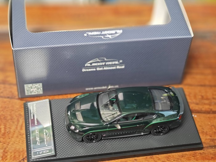 Ready Stock เกือบจริง รุ่น 1/43 Bentley Bentley Continental GT3-R Green