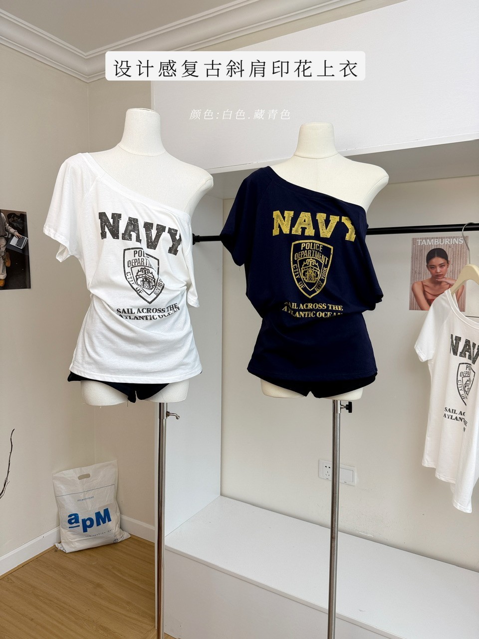 เสื้อเปิดไหล่หลวม ลายพิมพ์ตัวอักษรแนวทแยง100888