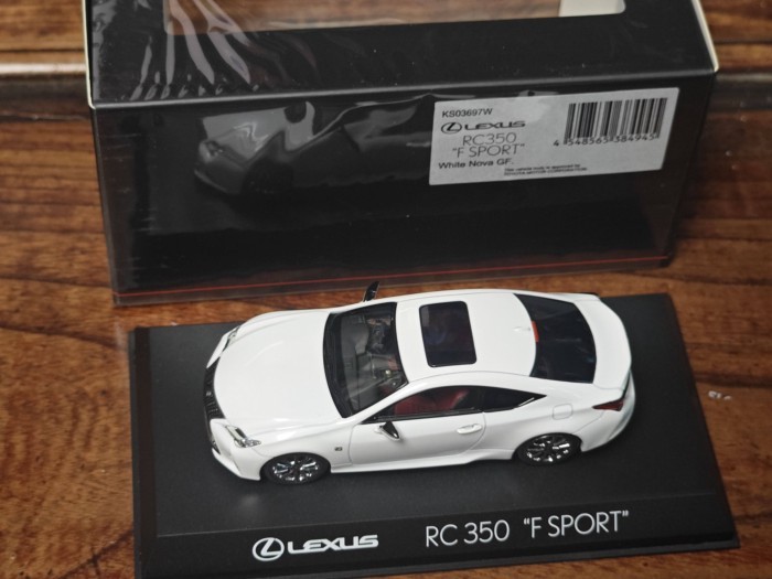 พร้อมส่ง Jingshang Kyosho รุ่น 1/43 Lexus Lexus RC 350 F Sport White