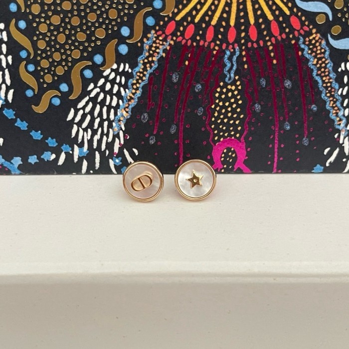 ต่างหู Dior D-Luck Stud Earrings ต่างหูของแท้100%